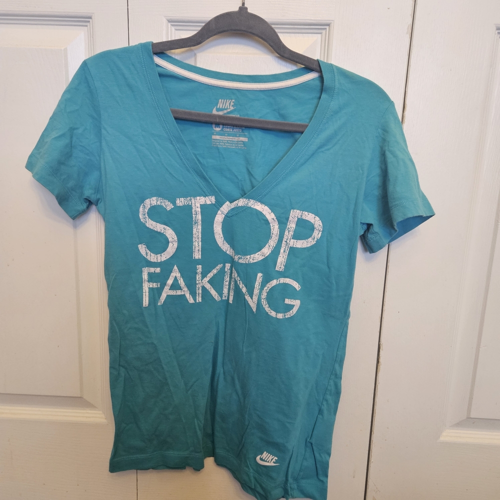 Nike Women's Turquoise Graphic Tee